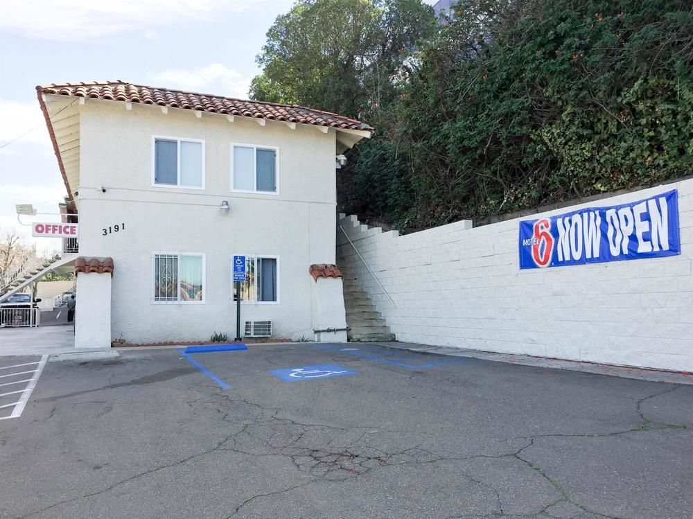 Motel 6-Orange, Ca - Anaheim Eksteriør billede